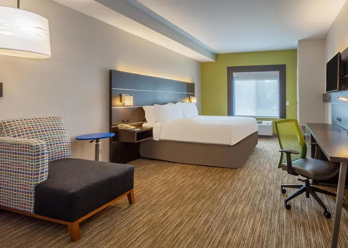 Holiday Inn Express Arrowood By Ihg